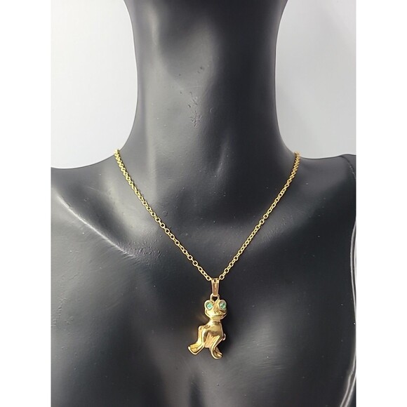Vintage Gold Tone Frog Pendant Necklace with Green Stone Eyes Whimsical Animal - Picture 1 of 15